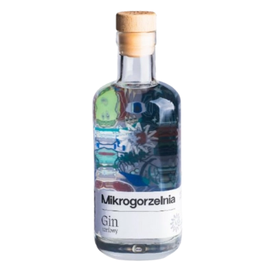 Gin Torfowy bottle with dark illustrated label